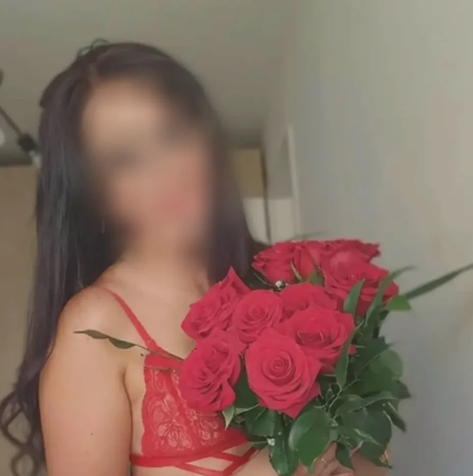 Angharad, 31