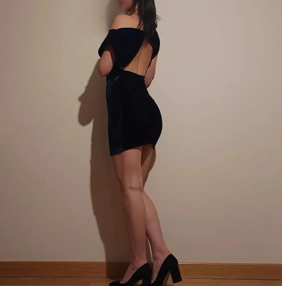 Samantha, 29